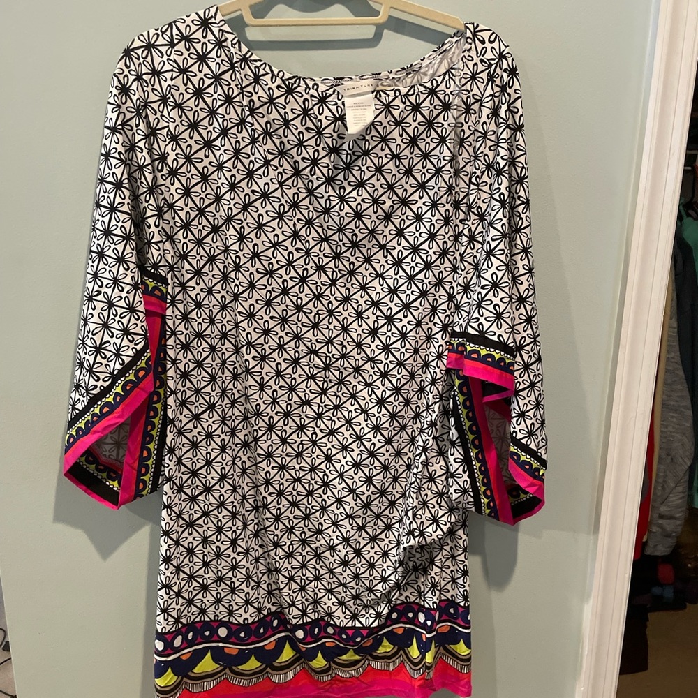 Classic Trina Turk Geometric Patterned Swimsuit Cover up Dress with Pink Accents